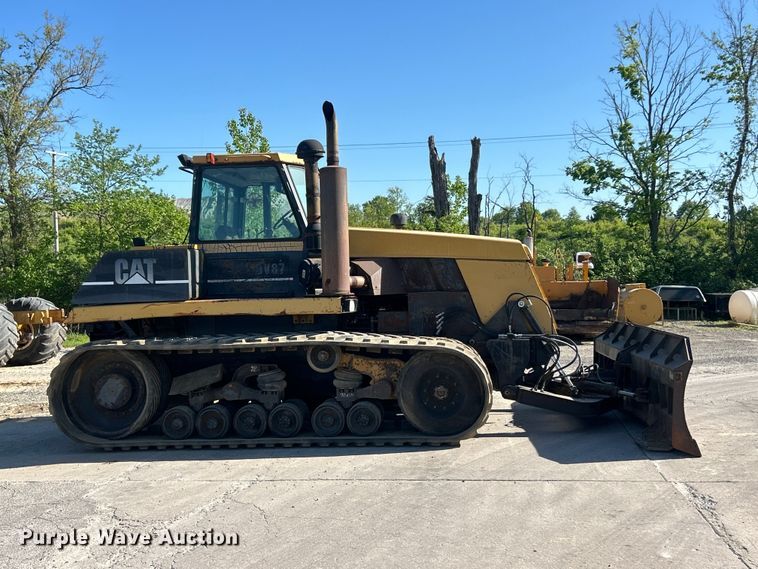 image for item FC2520 1995 Caterpillar Challenger DV87 tractor