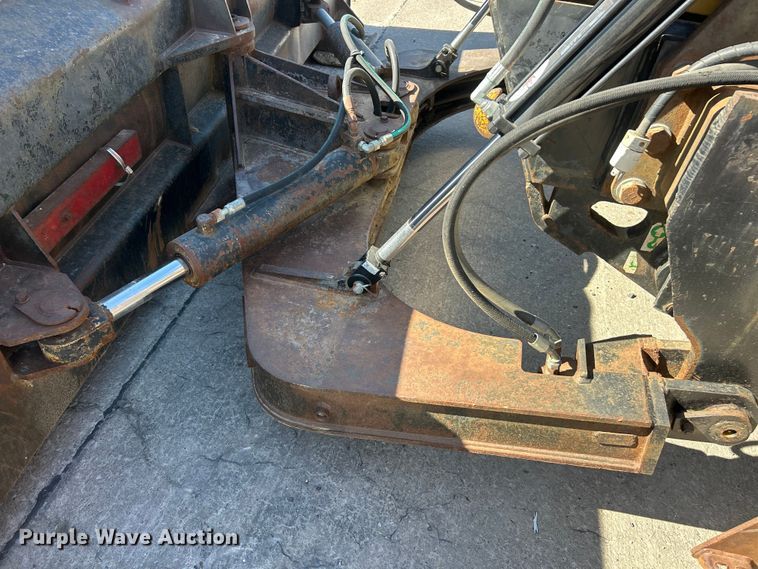 image for item FC2520 1995 Caterpillar Challenger DV87 tractor