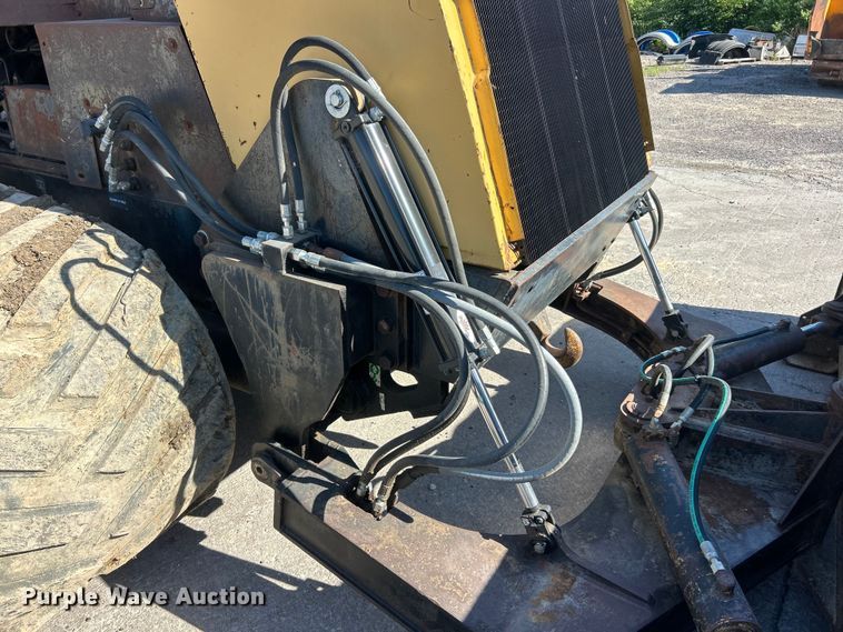 image for item FC2520 1995 Caterpillar Challenger DV87 tractor