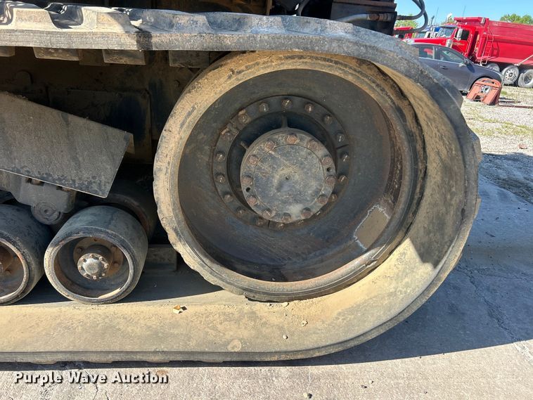 image for item FC2520 1995 Caterpillar Challenger DV87 tractor