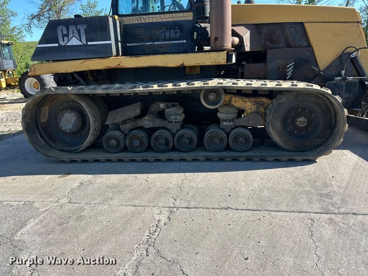 image for item FC2520 1995 Caterpillar Challenger DV87 tractor