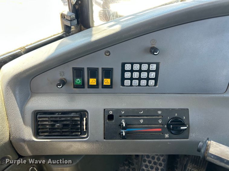 image for item FC2524 2005 Volvo A40D articulated haul truck
