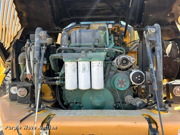 image for item FC2524 2005 Volvo A40D articulated haul truck