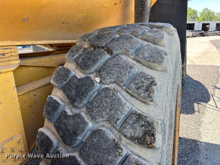 image for item FC2524 2005 Volvo A40D articulated haul truck