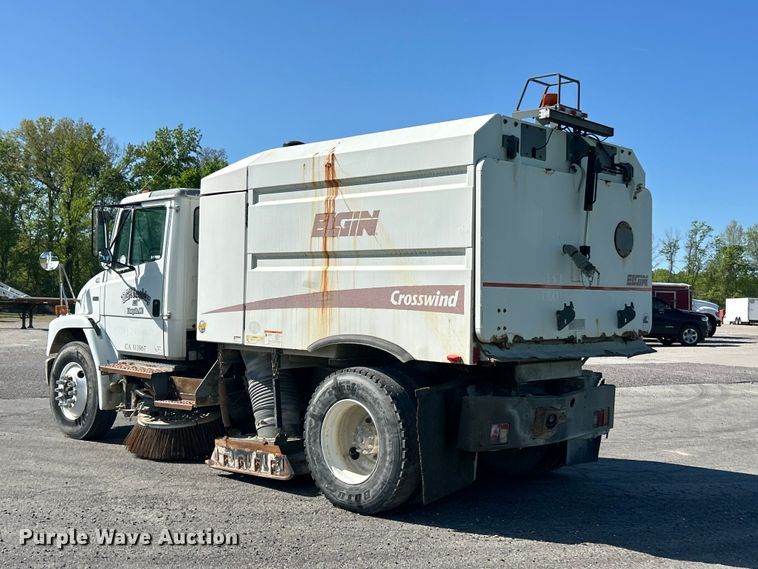 image for item FC2526 2005 Freightliner FL70 street sweeper truck