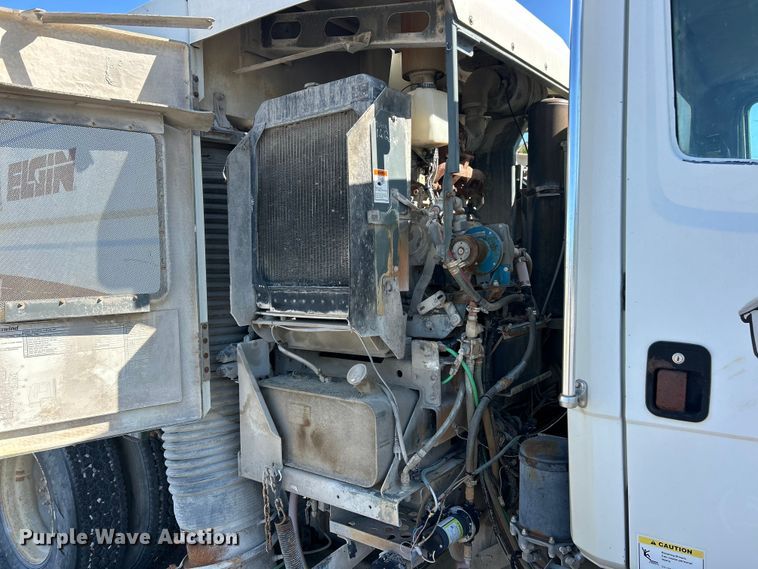 image for item FC2526 2005 Freightliner FL70 street sweeper truck