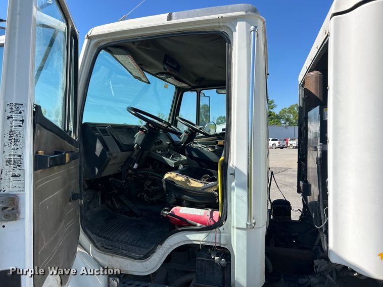 image for item FC2526 2005 Freightliner FL70 street sweeper truck