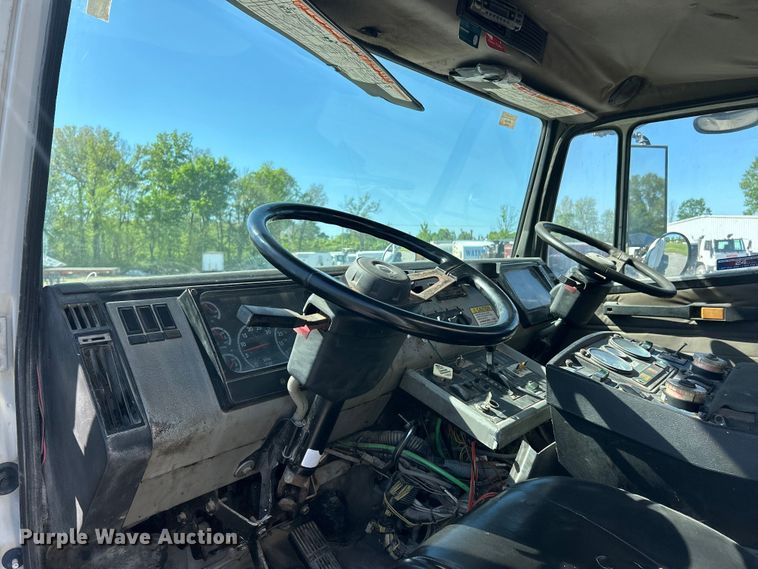 image for item FC2526 2005 Freightliner FL70 street sweeper truck