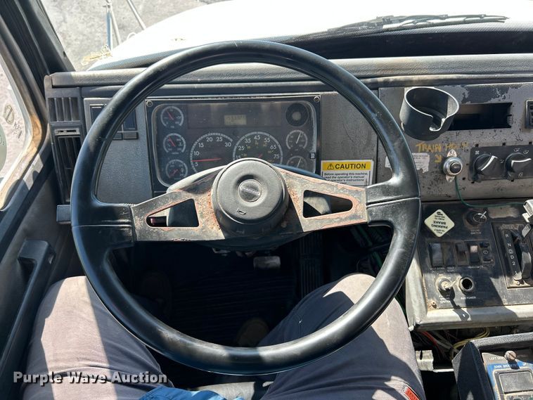 image for item FC2526 2005 Freightliner FL70 street sweeper truck