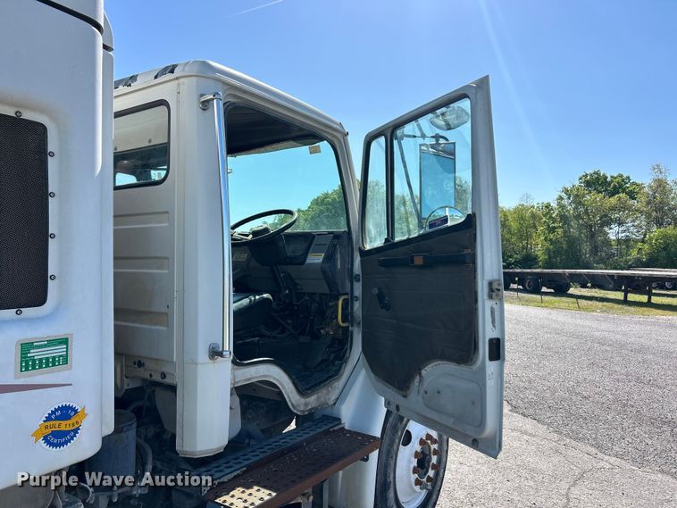 image for item FC2526 2005 Freightliner FL70 street sweeper truck