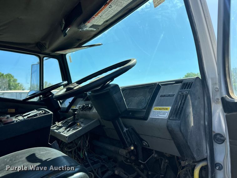 image for item FC2526 2005 Freightliner FL70 street sweeper truck