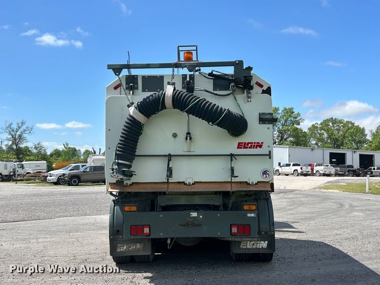 image for item FC2537 2007 Sterling SC8000 street sweeper truck