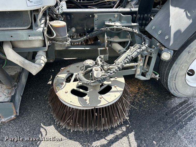 image for item FC2537 2007 Sterling SC8000 street sweeper truck