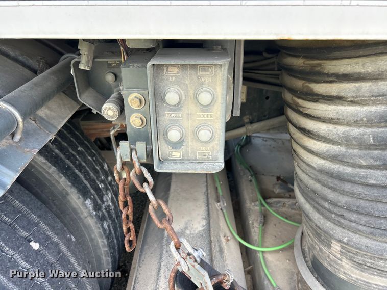 image for item FC2537 2007 Sterling SC8000 street sweeper truck