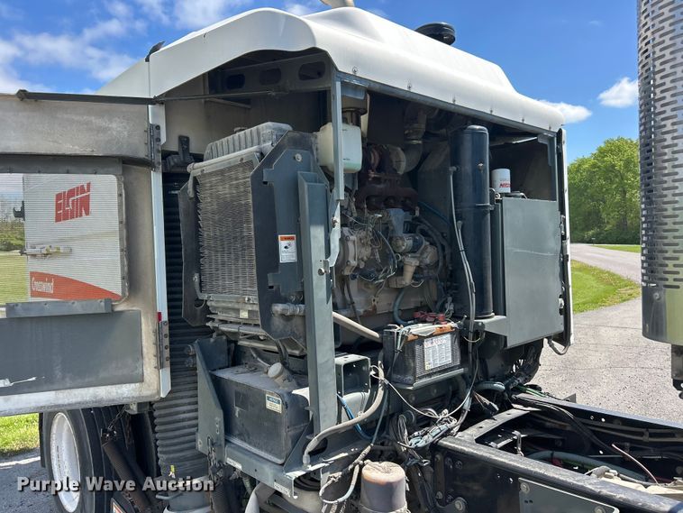 image for item FC2537 2007 Sterling SC8000 street sweeper truck