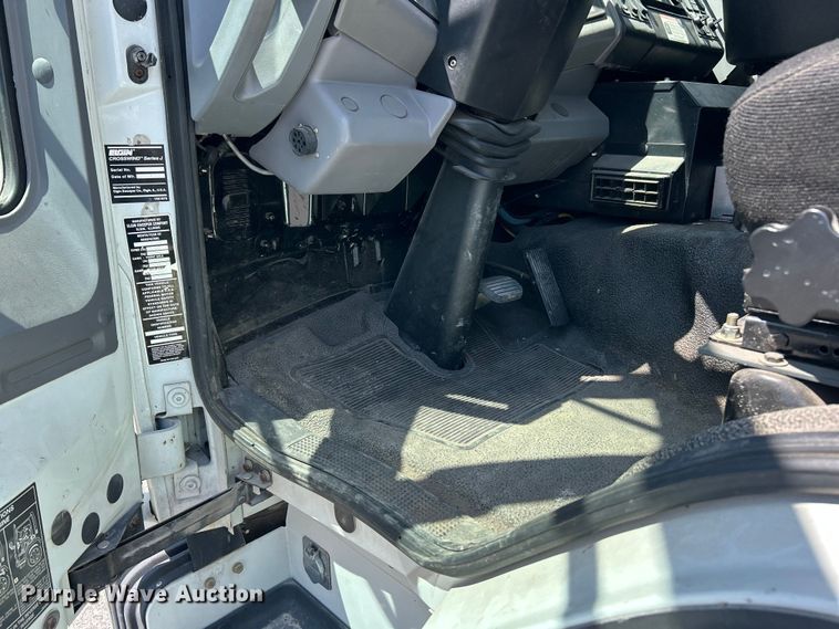 image for item FC2537 2007 Sterling SC8000 street sweeper truck