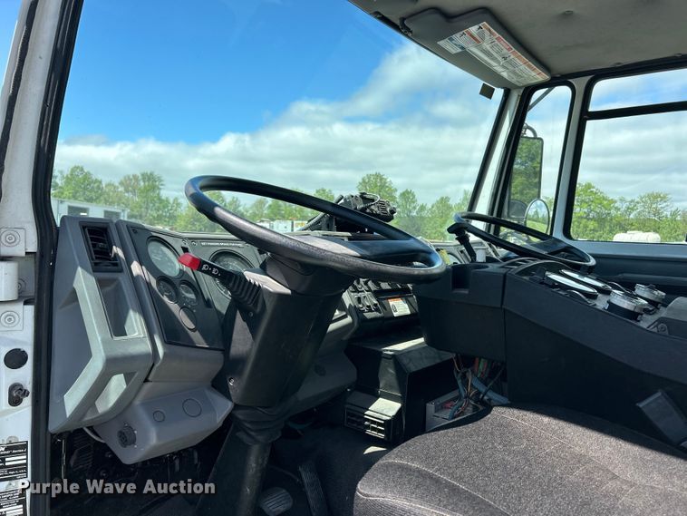 image for item FC2537 2007 Sterling SC8000 street sweeper truck