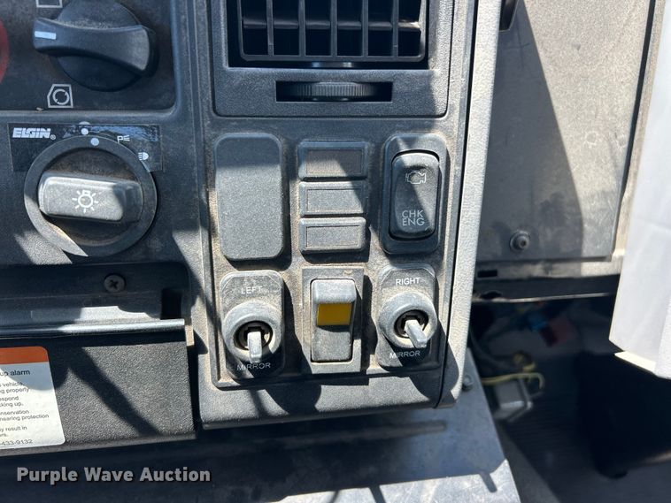 image for item FC2537 2007 Sterling SC8000 street sweeper truck