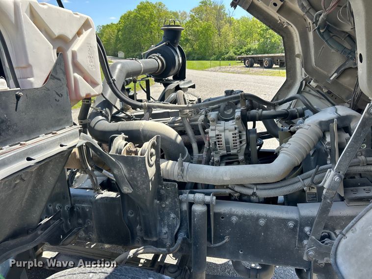 image for item FC2537 2007 Sterling SC8000 street sweeper truck