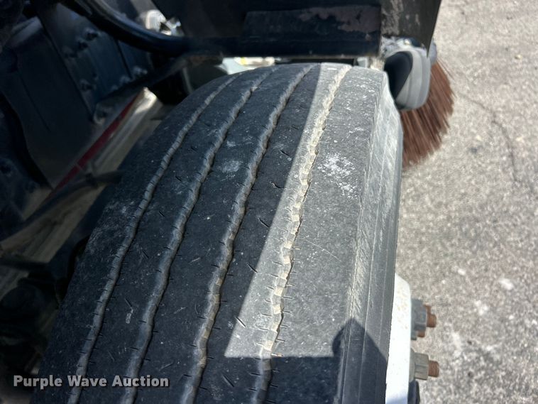 image for item FC2537 2007 Sterling SC8000 street sweeper truck