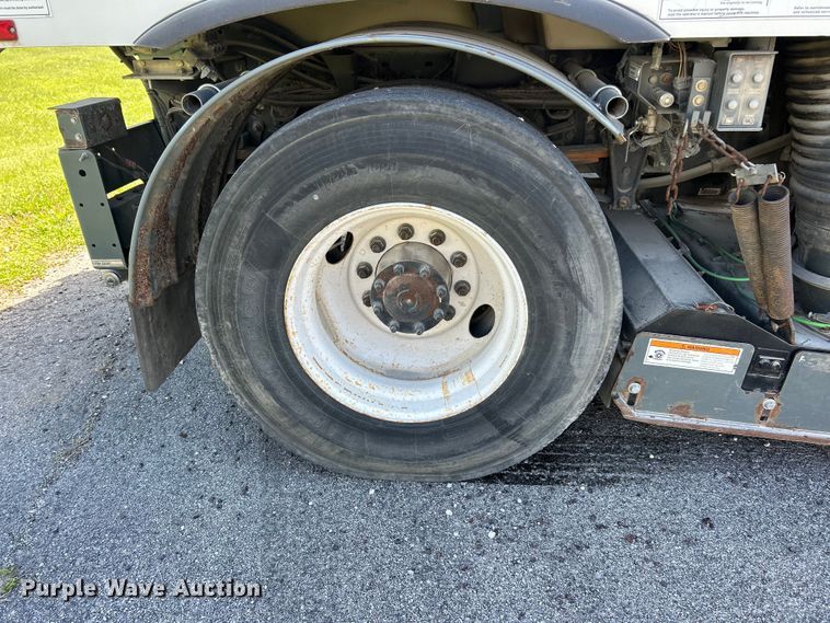 image for item FC2537 2007 Sterling SC8000 street sweeper truck