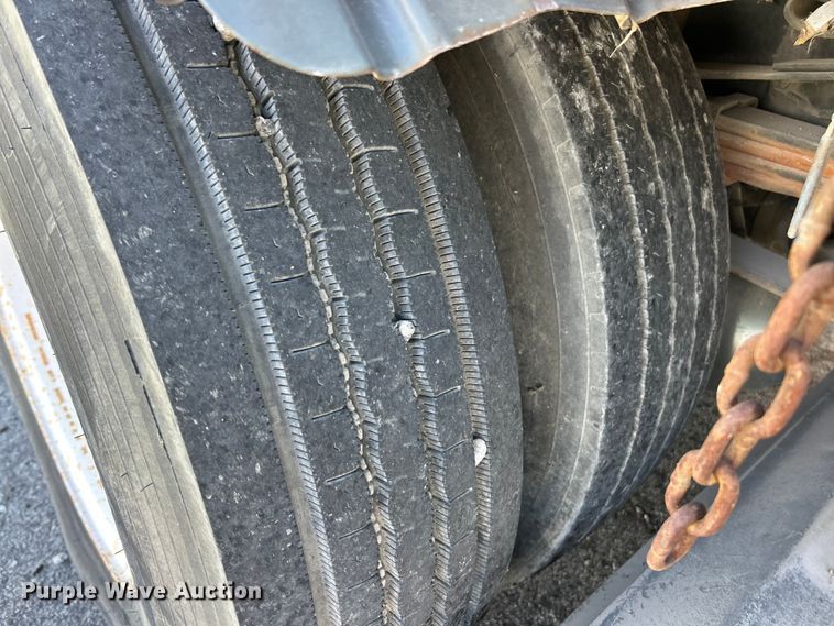 image for item FC2537 2007 Sterling SC8000 street sweeper truck