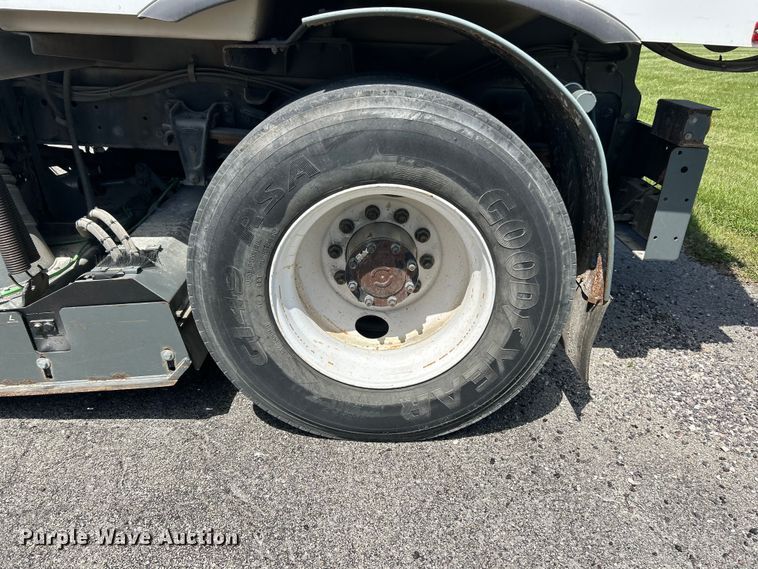 image for item FC2537 2007 Sterling SC8000 street sweeper truck