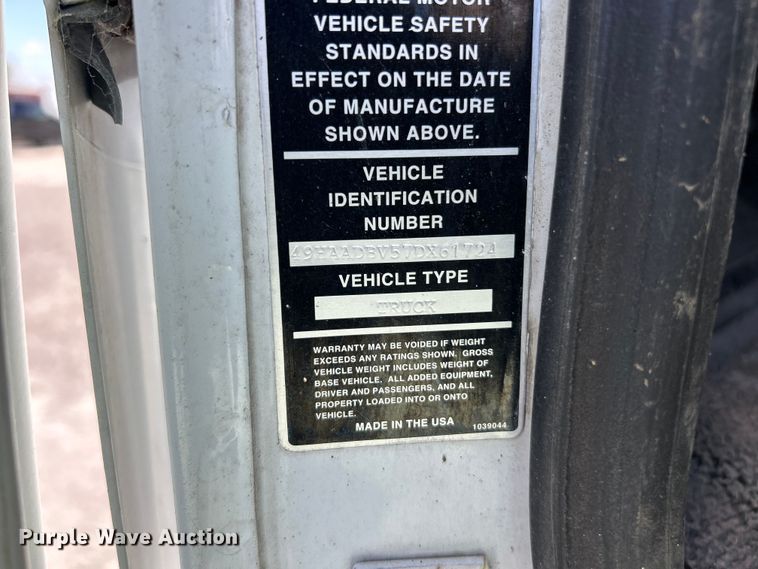 image for item FC2537 2007 Sterling SC8000 street sweeper truck