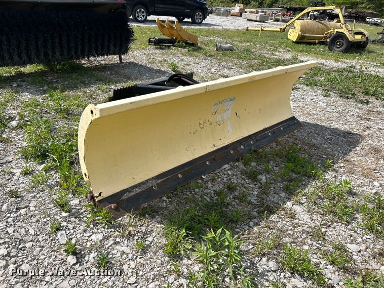 image for item FC2548 Wolf Group Snow Wolf skid steer snow plow