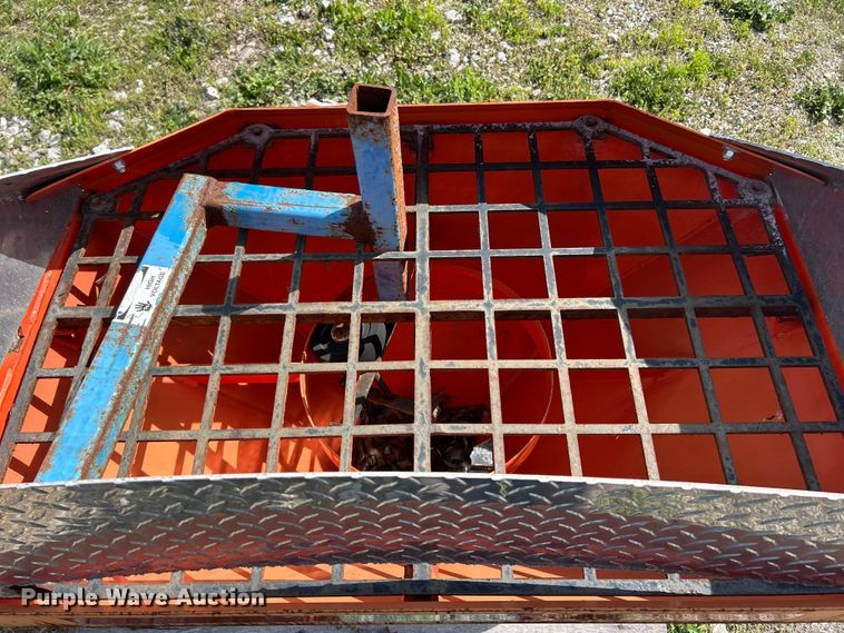 image for item FC2550 2009 Bobcat Spreader HS8 skid steer spreader