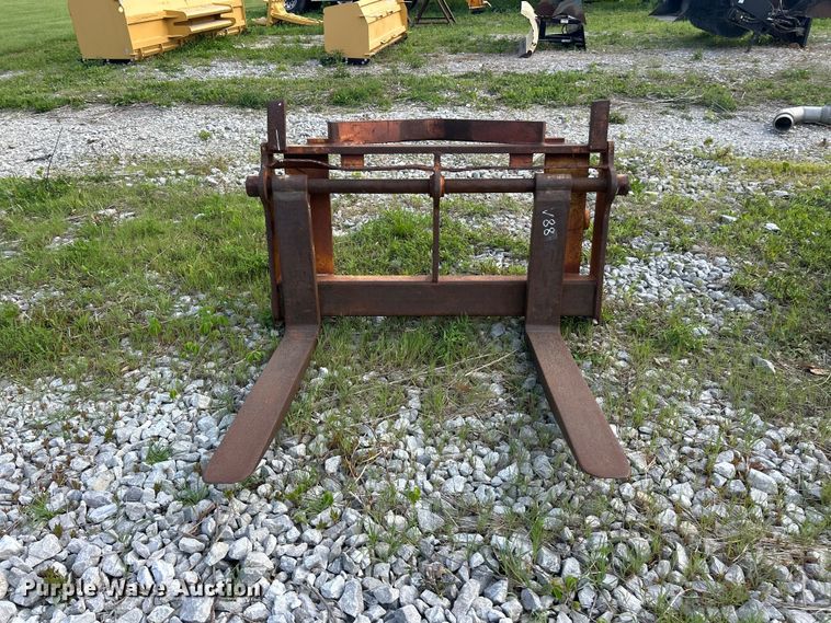 image for item FC2553 46
