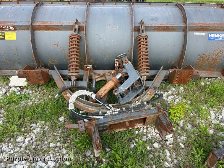 image for item FC2554 Henke 12' W snow plow