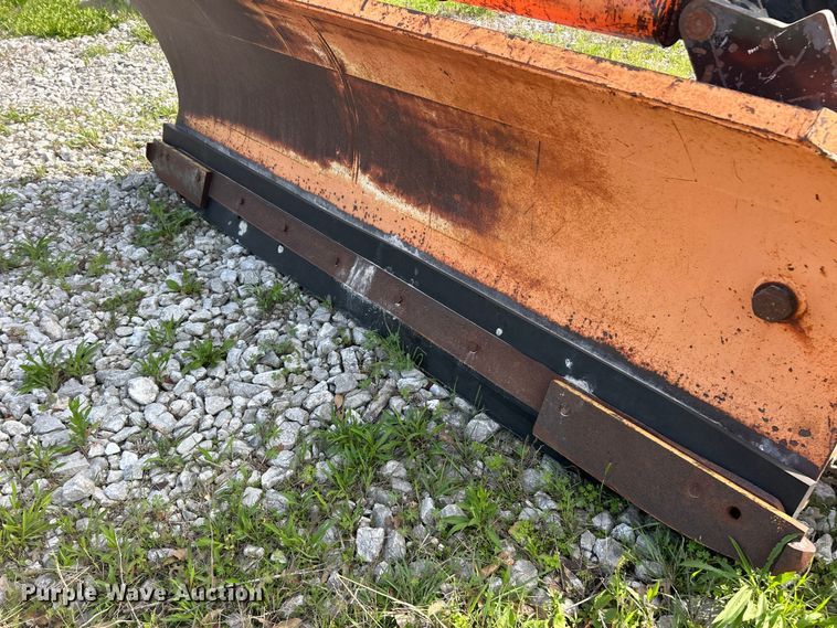 image for item FC2558 Henke 9' W wing plow