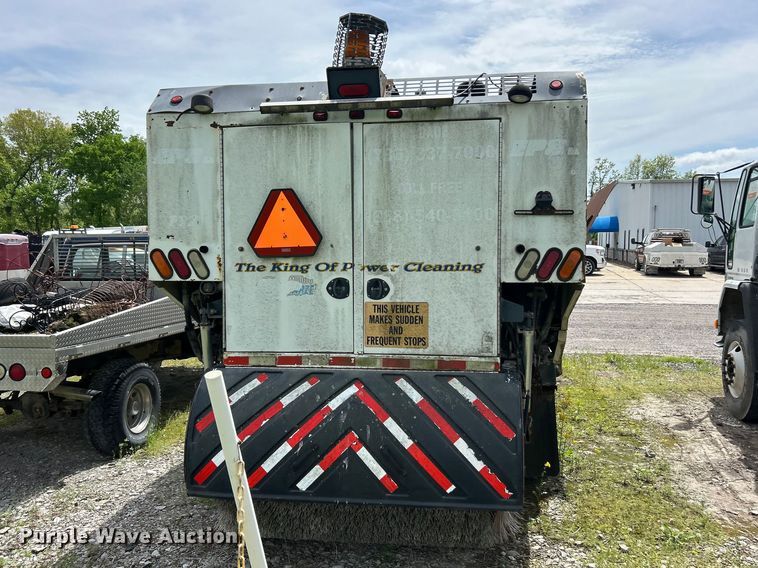 image for item FC2564 2007 Freightliner Business Class M2 street sweeper truck