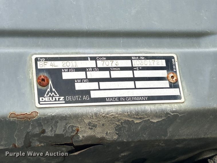 image for item FC2564 2007 Freightliner Business Class M2 street sweeper truck