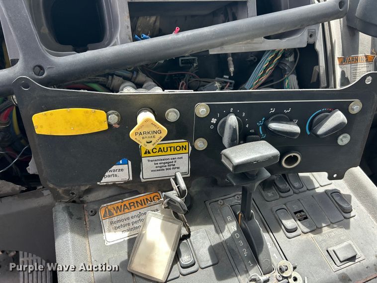 image for item FC2564 2007 Freightliner Business Class M2 street sweeper truck