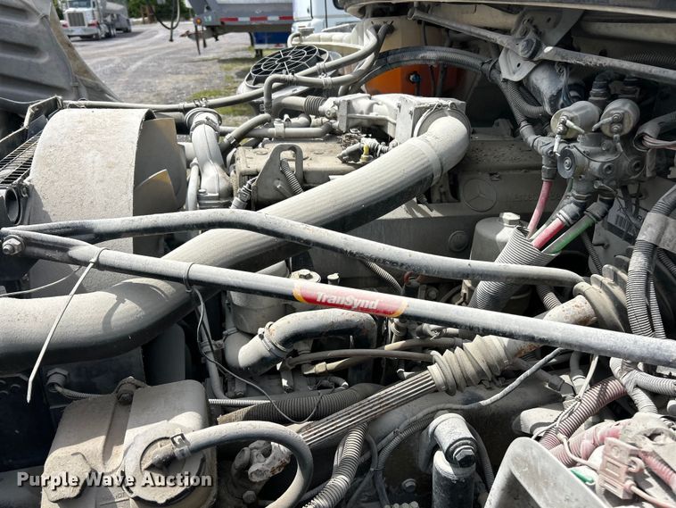 image for item FC2564 2007 Freightliner Business Class M2 street sweeper truck