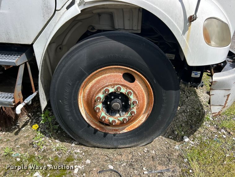 image for item FC2564 2007 Freightliner Business Class M2 street sweeper truck