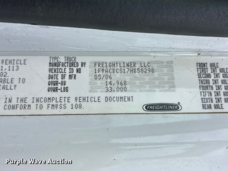 image for item FC2564 2007 Freightliner Business Class M2 street sweeper truck