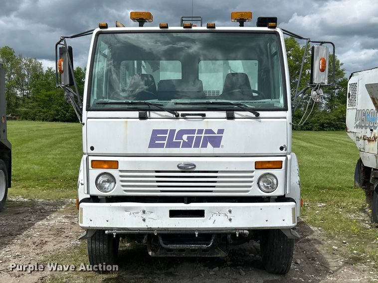 image for item FC2565 2002 Sterling SC8000 street sweeper truck