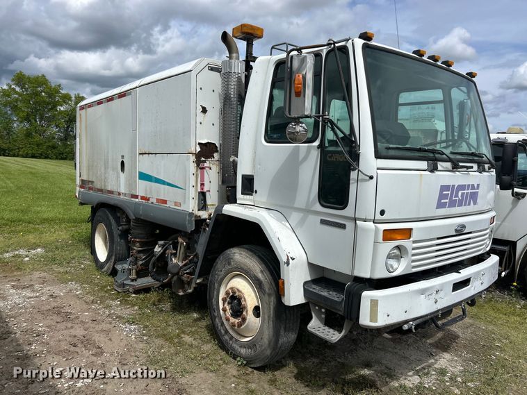 image for item FC2565 2002 Sterling SC8000 street sweeper truck