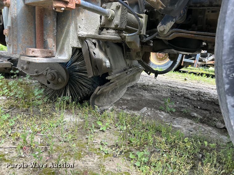image for item FC2565 2002 Sterling SC8000 street sweeper truck