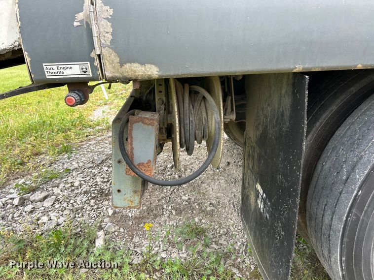 image for item FC2565 2002 Sterling SC8000 street sweeper truck
