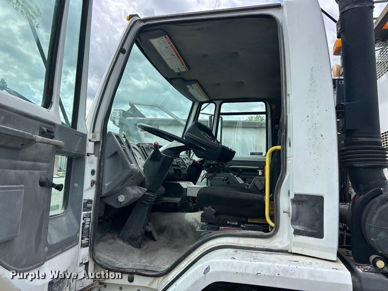 image for item FC2565 2002 Sterling SC8000 street sweeper truck