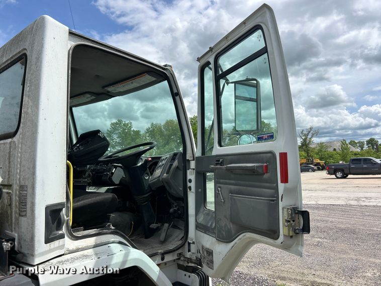 image for item FC2565 2002 Sterling SC8000 street sweeper truck