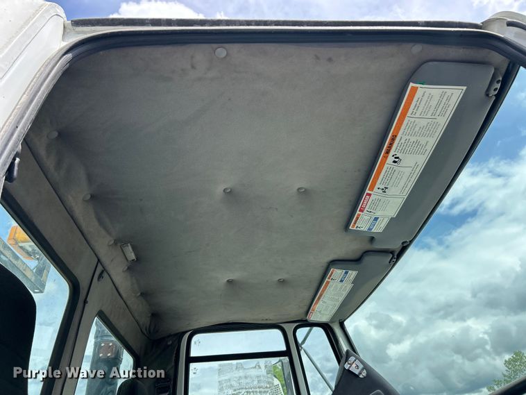image for item FC2565 2002 Sterling SC8000 street sweeper truck