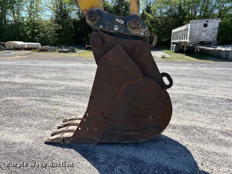 image for item FC2571 2014 Komatsu PC360LC-10 excavator