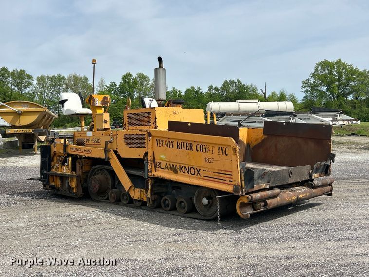 image for item FC2573 1999 Blaw-Knox PF-5510 paver
