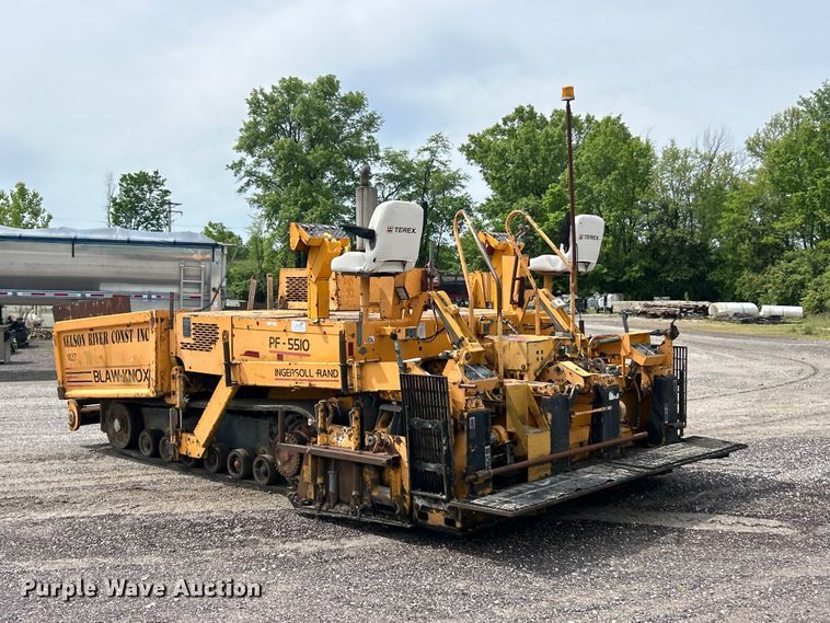 image for item FC2573 1999 Blaw-Knox PF-5510 paver