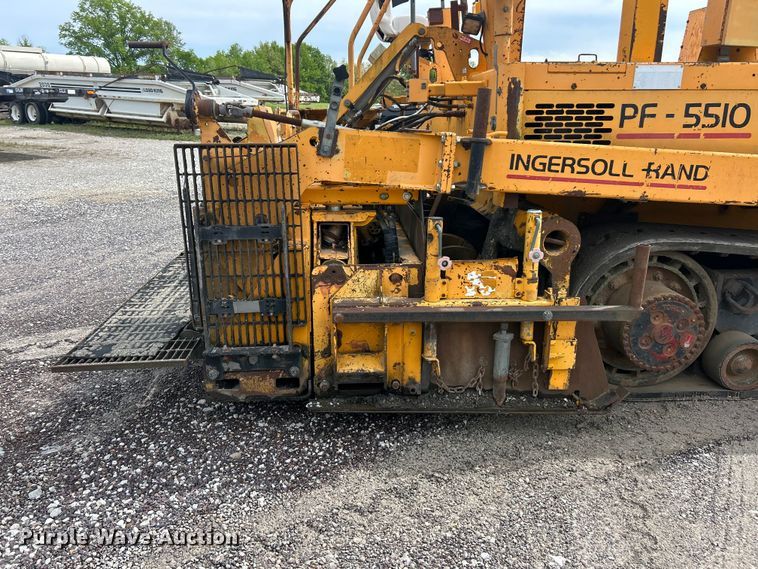 image for item FC2573 1999 Blaw-Knox PF-5510 paver